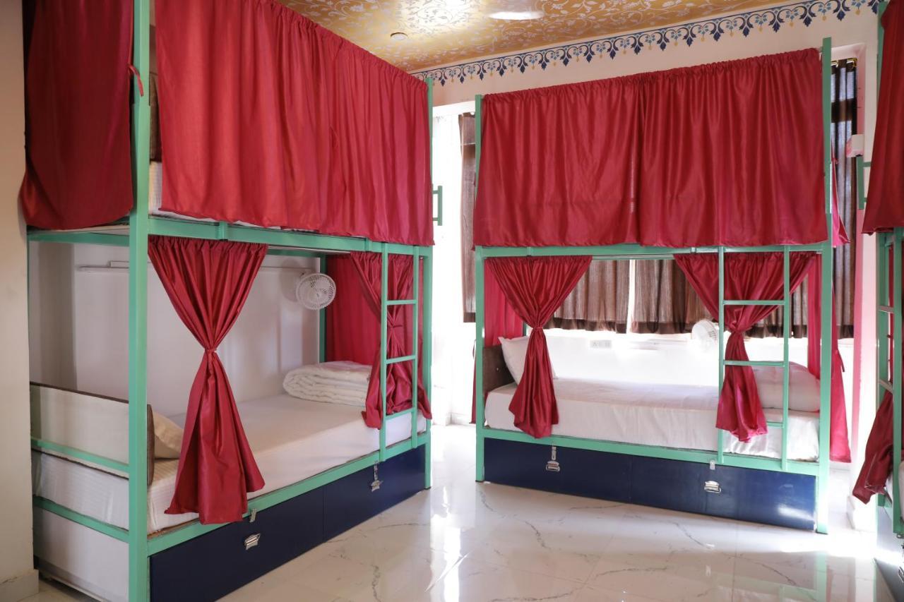 Hostel Funky Bunky Udaipur Ngoại thất bức ảnh