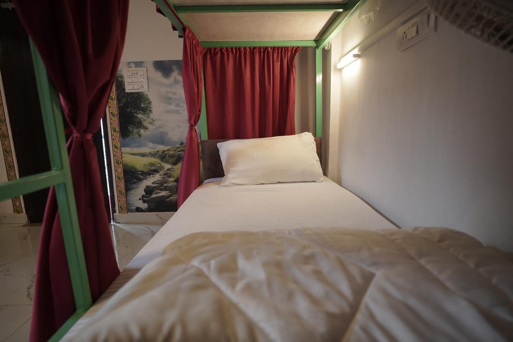 Hostel Funky Bunky Udaipur Ngoại thất bức ảnh